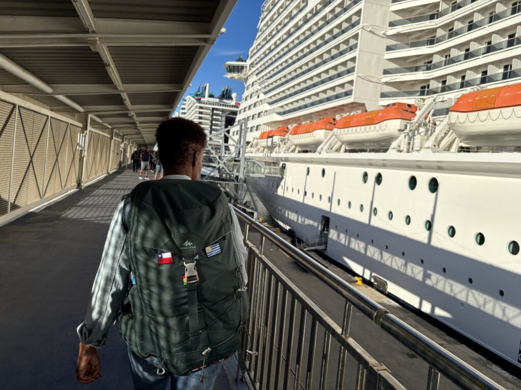 porto-de-barcelona-no-desembarque-do-cruzeiro